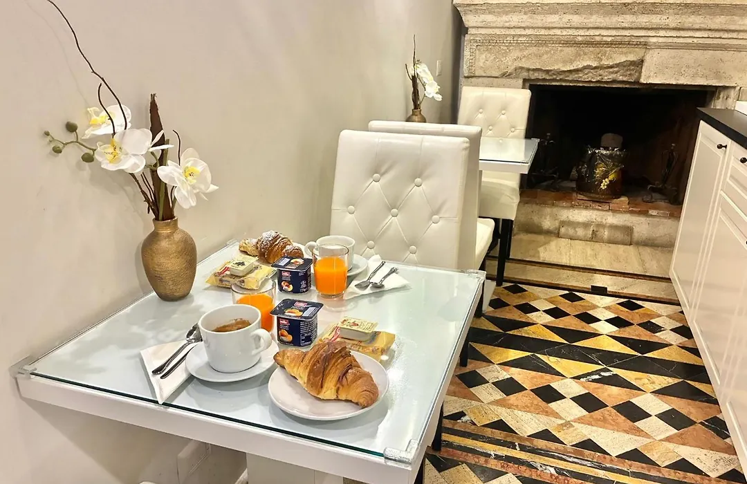 Pantheonview - Luxury Suites-1