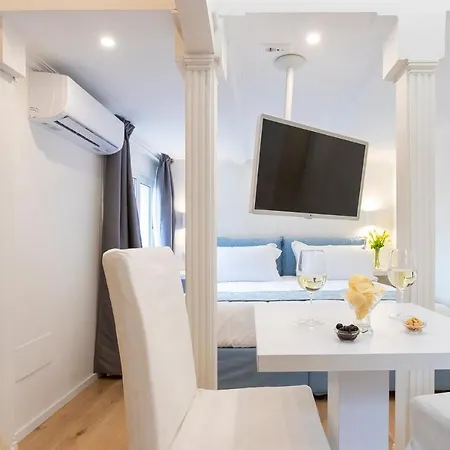 Pantheonview - Luxury Suites-2